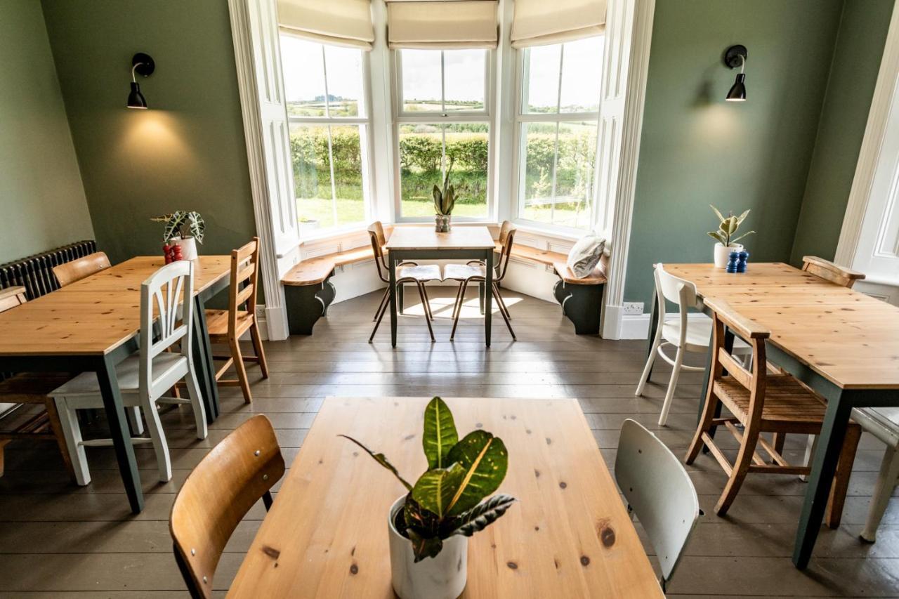 The Old Vicarage Bed and Breakfast Moylgrove Eksteriør billede